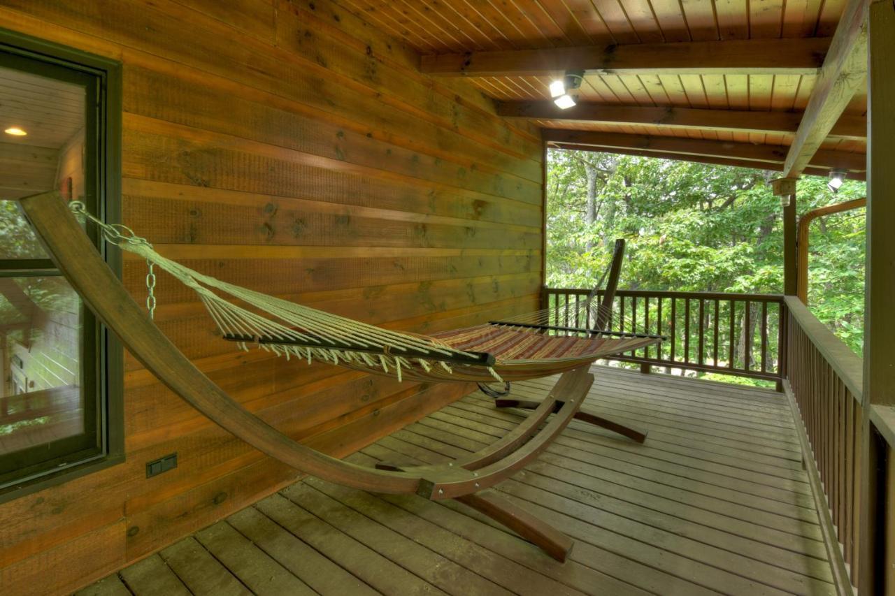 Champagne Chalet - Cuddleup Villa Morganton Exterior photo
