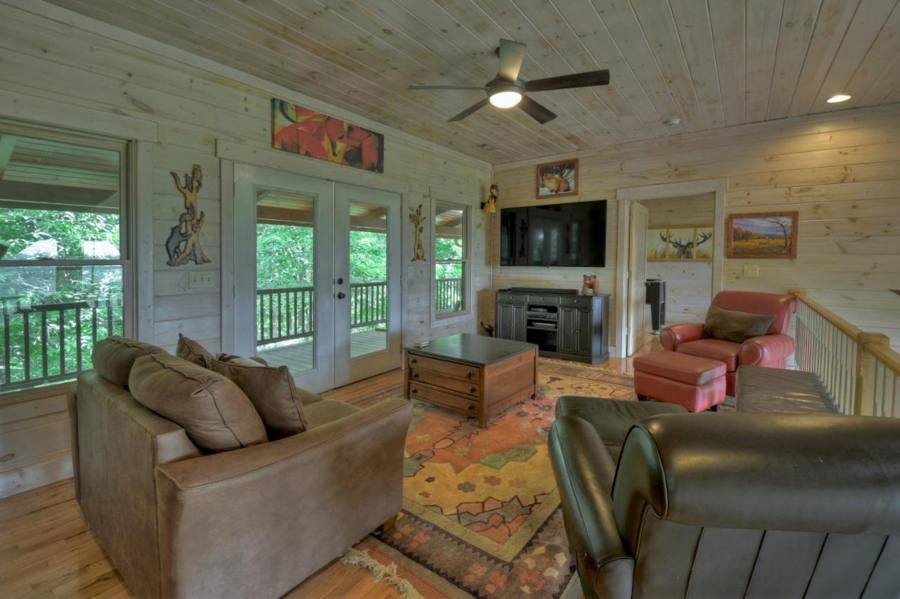 Champagne Chalet - Cuddleup Villa Morganton Exterior photo